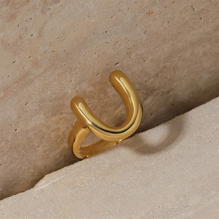 Bold Horseshoe Ring suppliers