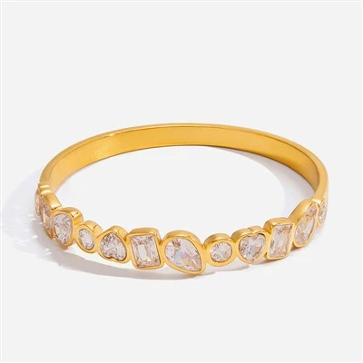 Minimalistisk Multi Shape CZ armring